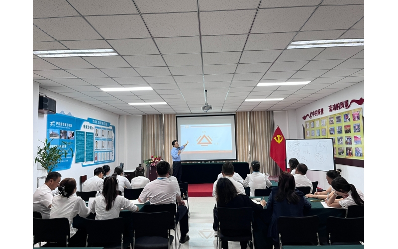 因果洞察 結(jié)果把控 經(jīng)營(yíng)效能提升——銀川伊百盛開(kāi)展專項(xiàng)培訓(xùn)，夯實(shí)高質(zhì)量發(fā)展根基